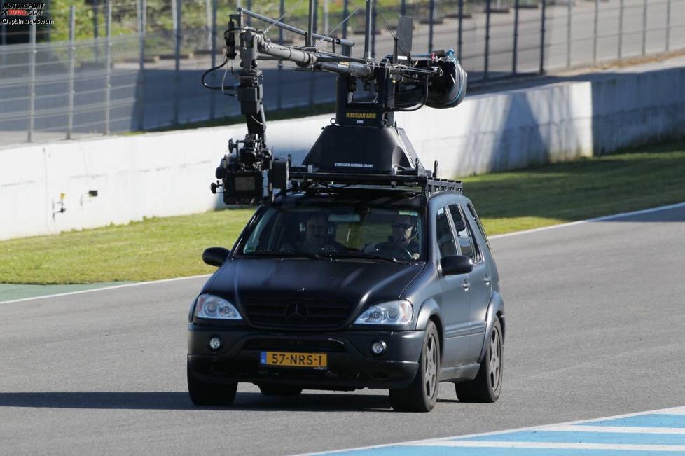 Ein Kamerawagen filmt den neuen F1 W04
