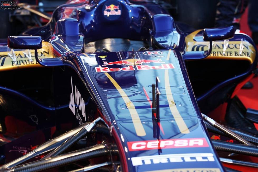 Toro-Rosso-Ferrari STR8