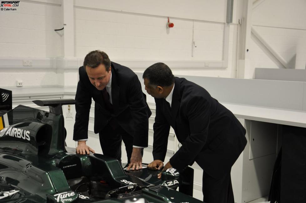 David Cameron und Tony Fernandes (Caterham)