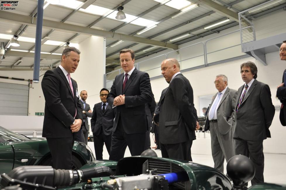 David Cameron zu Besuch bei Caterham in Leafield