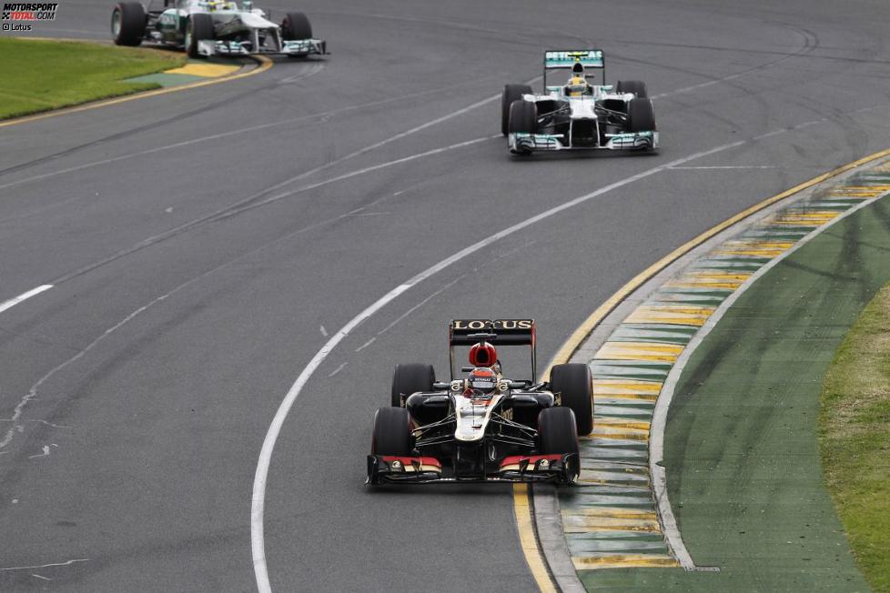 Kimi Räikkönen (Lotus), Lewis Hamilton (Mercedes) und Nico Rosberg (Mercedes) 