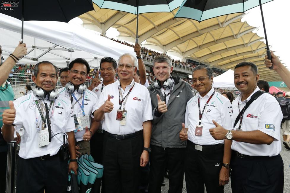 Nick Fry mit Petronas-Gästen