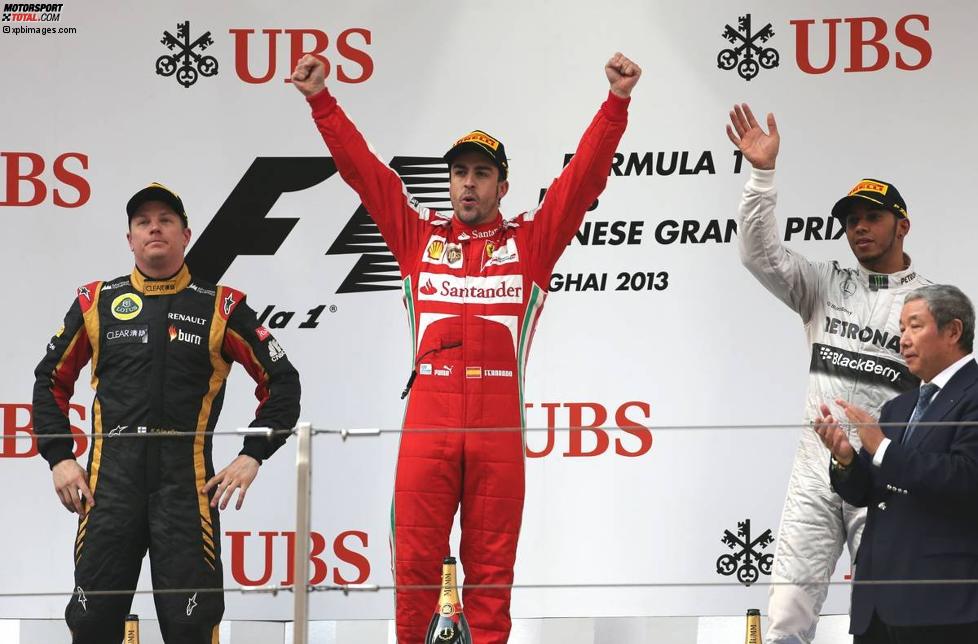 Kimi Räikkönen (Lotus), Fernando Alonso (Ferrari) und Lewis Hamilton (Mercedes) 