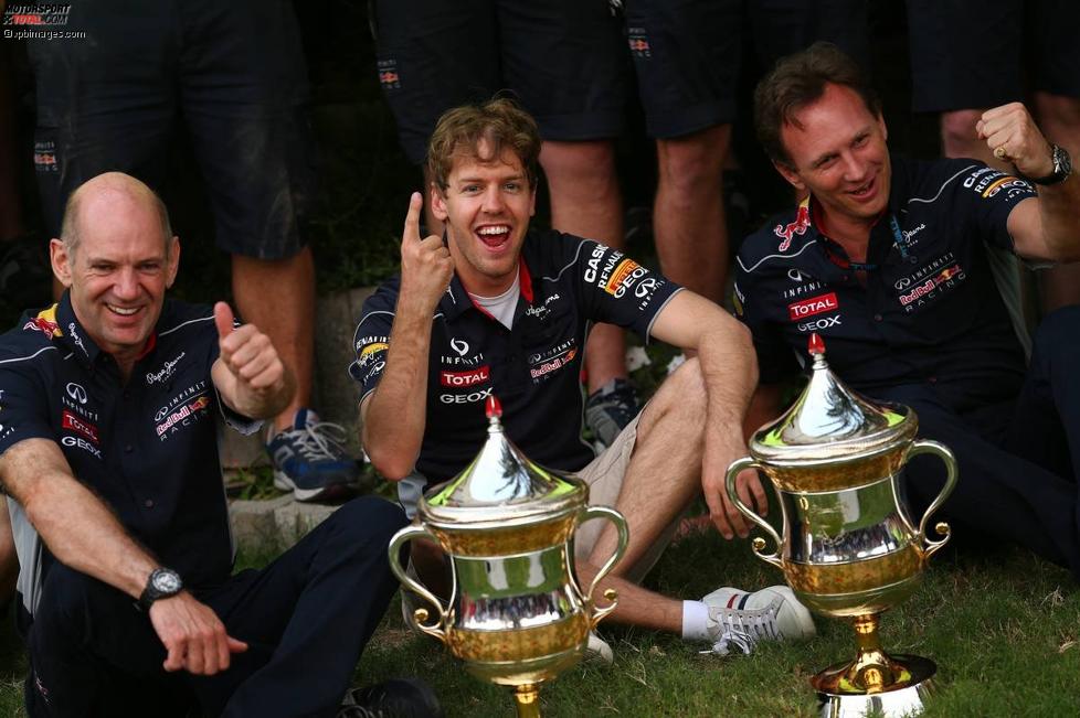 Adrian Newey, Sebastian Vettel (Red Bull) und Christian Horner 