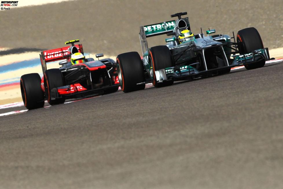 Nico Rosberg (Mercedes) vor Sergio Perez (McLaren) 