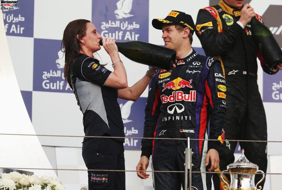 Sebastian Vettel und Gill Jones (Red Bull) 