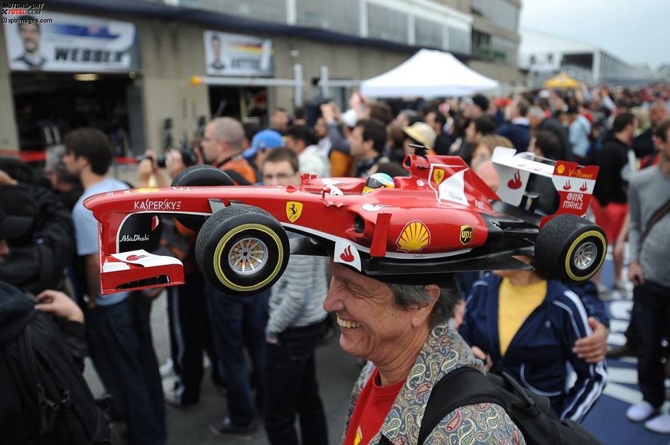 Ferrari-Fan im Montreal-Fahrerlager