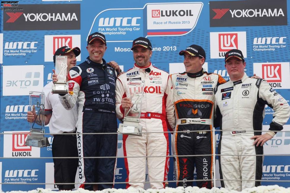 Yvan Muller (RML-Chevrolet), Tom Coronel (ROAL-BMW), Norbert Michelisz (Zengö-Honda) und Michel Nykjaer