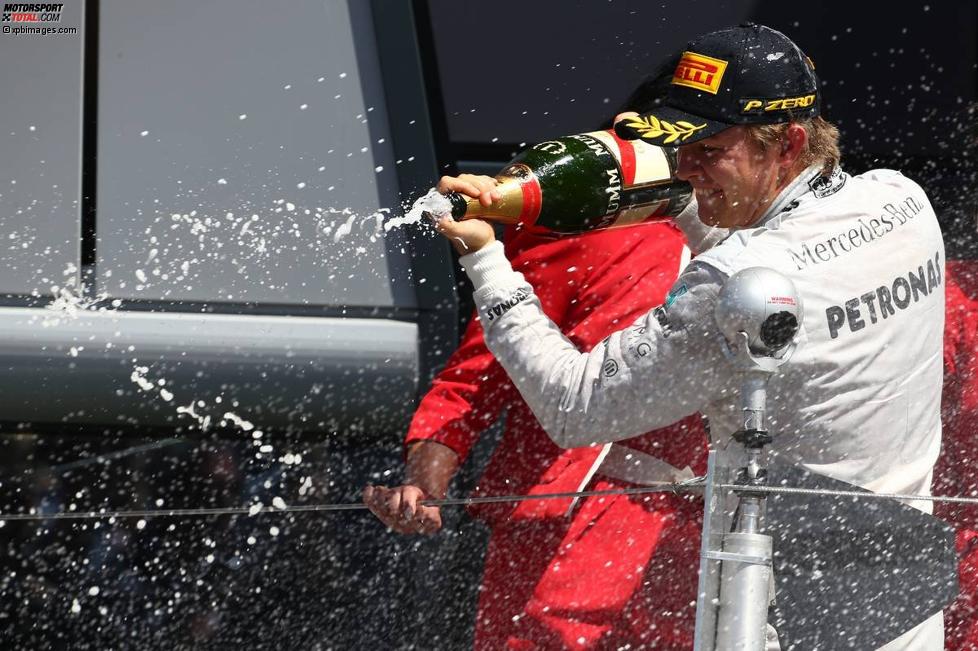 Nico Rosberg (Mercedes) feiert seinen Sieg