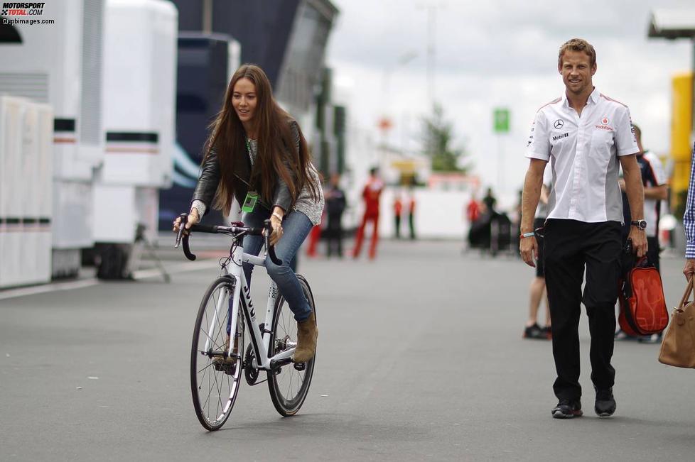 Jessica Michibata und ihr Freund Jenson Button (McLaren) 