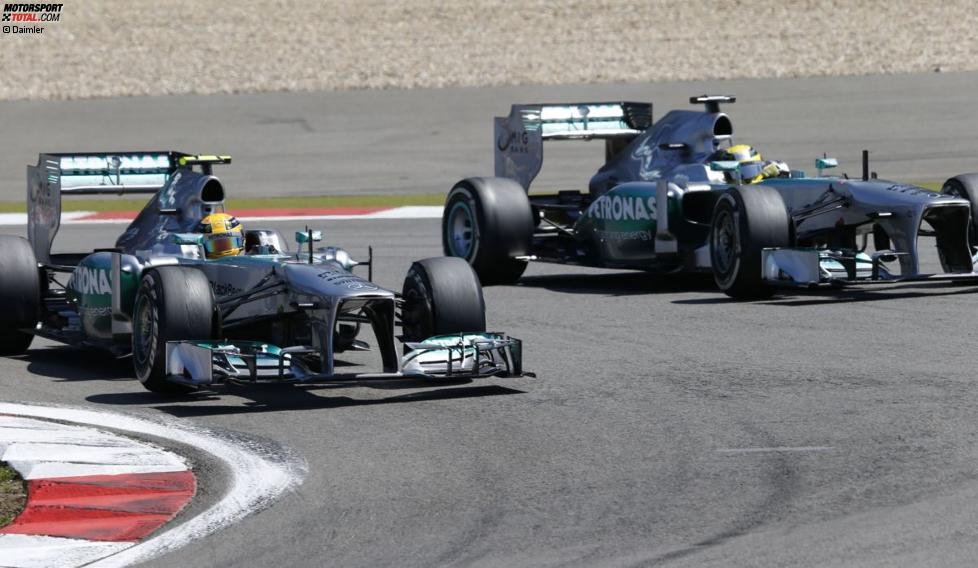 Lewis Hamilton und Nico Rosberg (beide Mercedes)