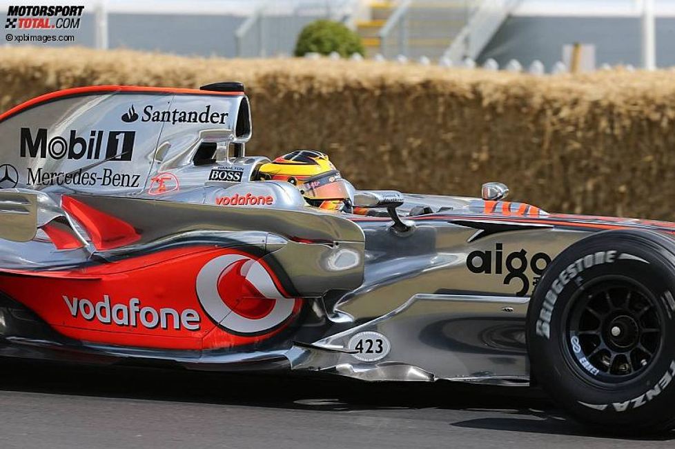 Stoffel Vandoorne im McLaren MP4-23 aus dem Jahr 2008