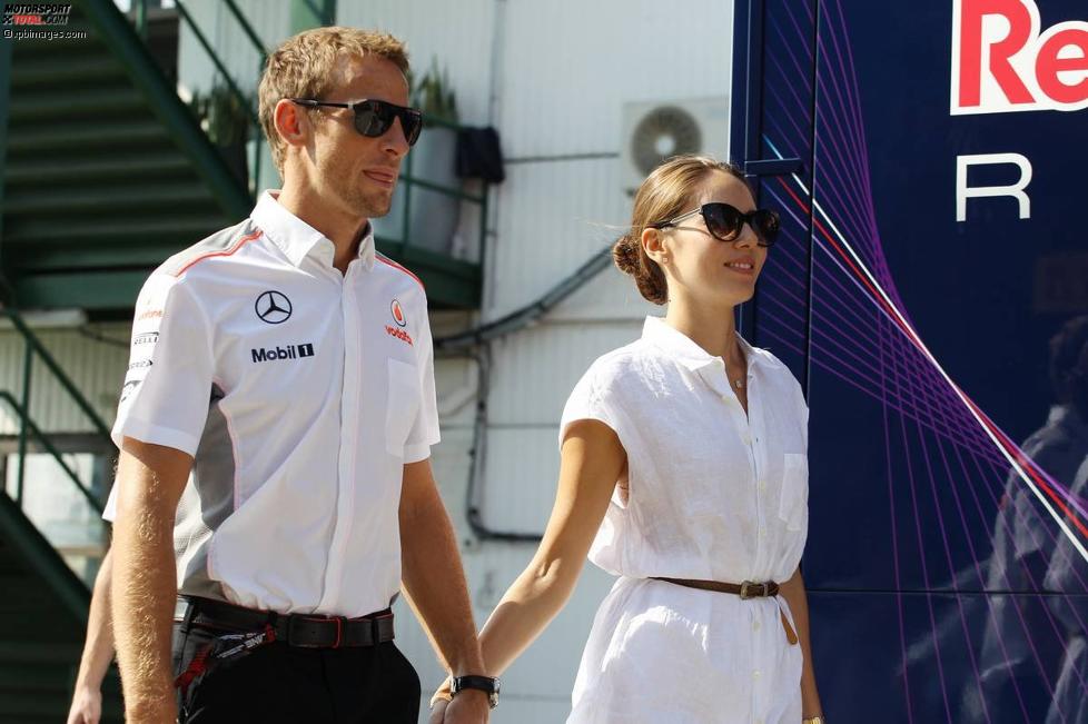 Jenson Button (McLaren) mit seiner Freundin Jessica Michibata