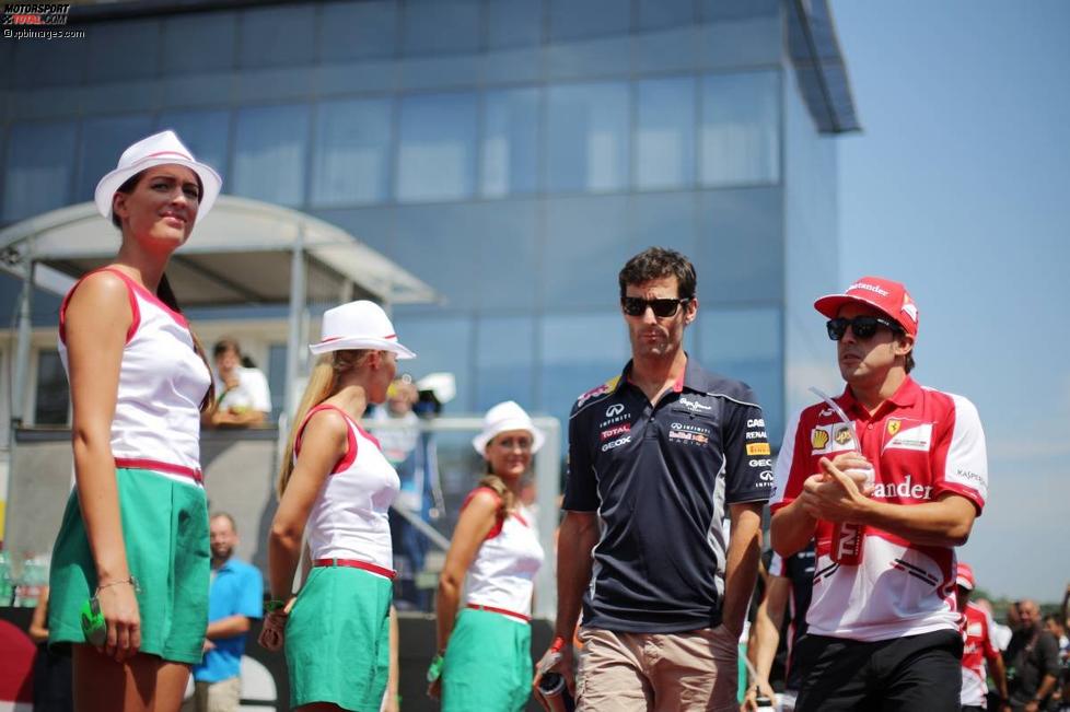 Mark Webber (Red Bull) und Fernando Alonso (Ferrari) 