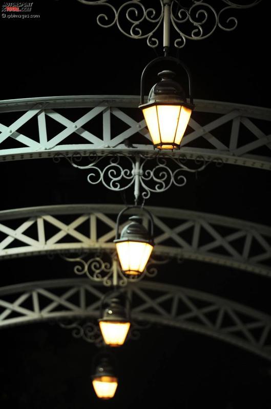 Beleuchtung an der engsten Stelle der Formel 1, der Anderson-Bridge