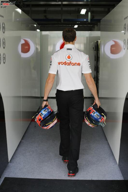 Helme von Jenson Button (McLaren) 