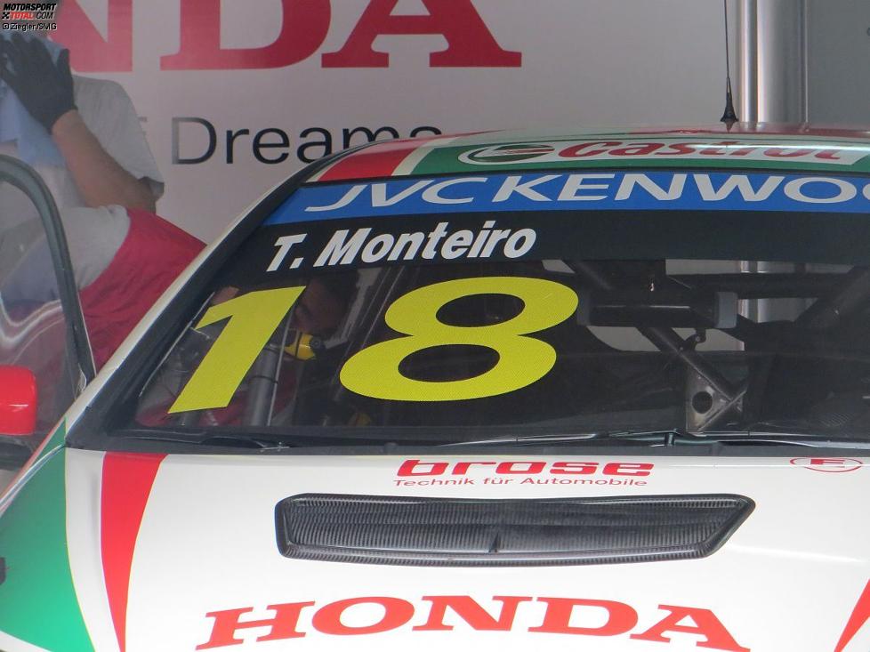 Tiago Monteiro (Honda) mit experimenteller (vergrößerter) Startnummer