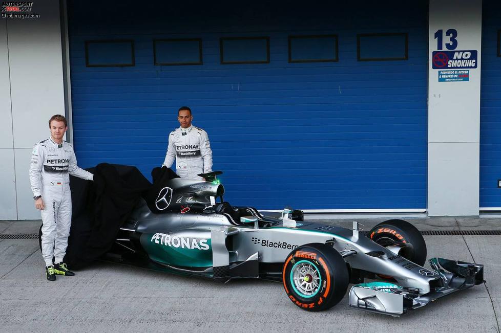 Nico Rosberg und Lewis Hamilton mit dem Mercedes F1 W05