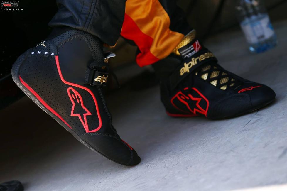 Schuhe von Pastor Maldonado (Lotus) 