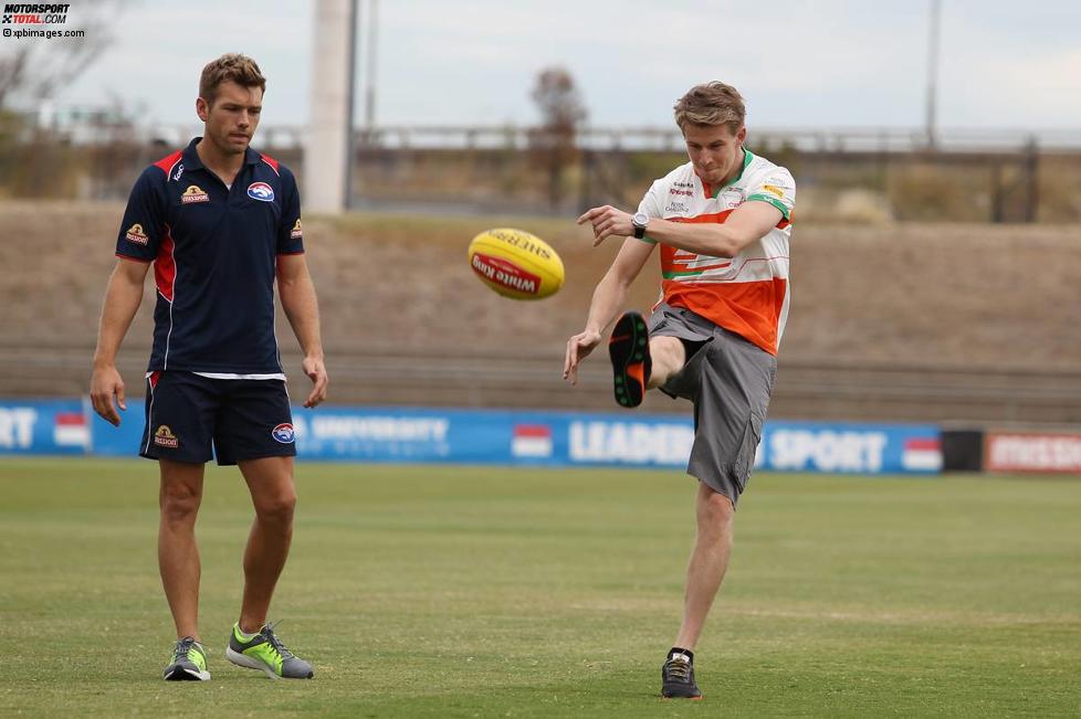 Nico Hülkenberg (Force India) beim Australian Football