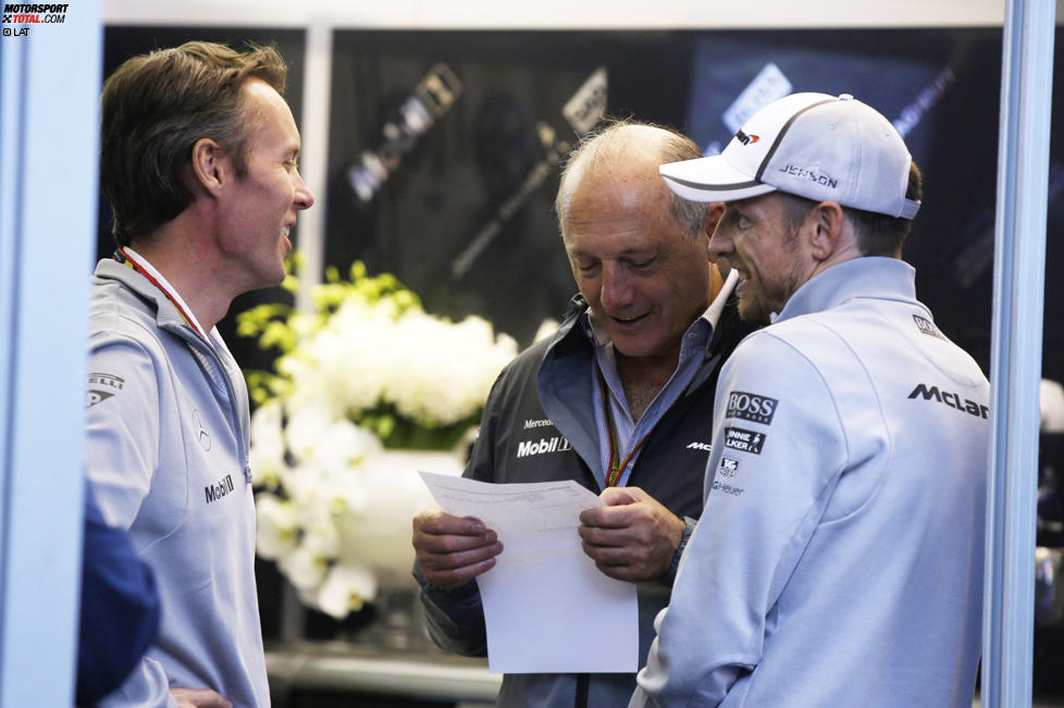 Sam Michael, Ron Dennis und Jenson Button (McLaren) 