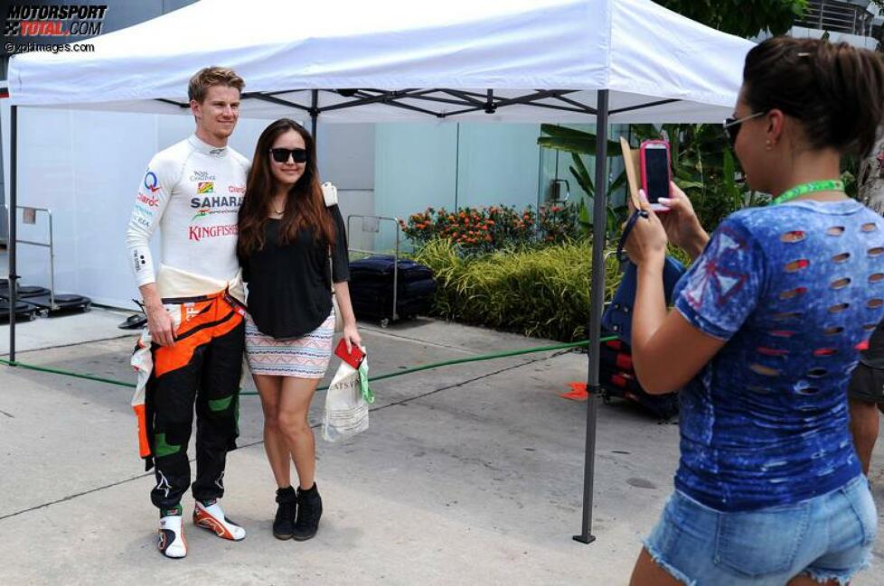 Nico Hülkenberg (Force India) mit einem weiblichen Fan