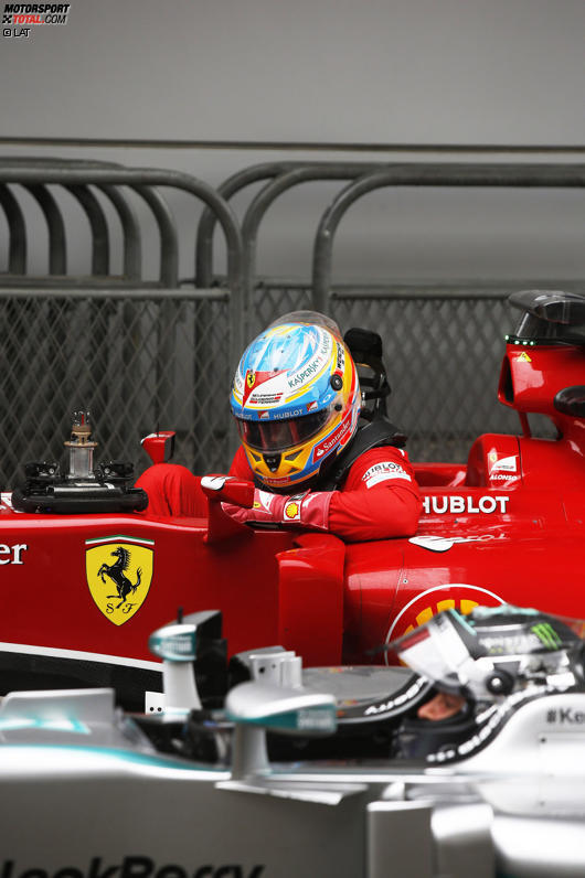 Nico Rosberg (Mercedes) und Fernando Alonso (Ferrari) 