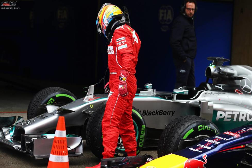Fernando Alonso (Ferrari) und Lewis Hamilton (Mercedes) 