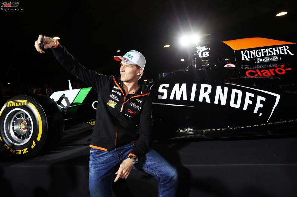 Selfie mit dem Auto: Nico Hülkenberg (Force India) 