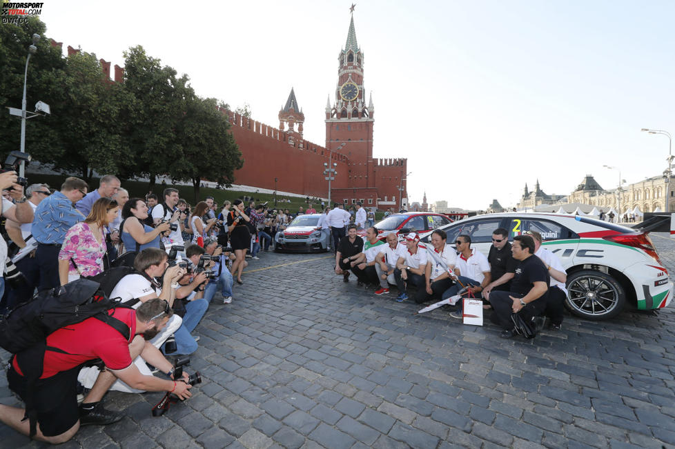 WTCC-Präsentation auf dem Roten Platz in Moskau