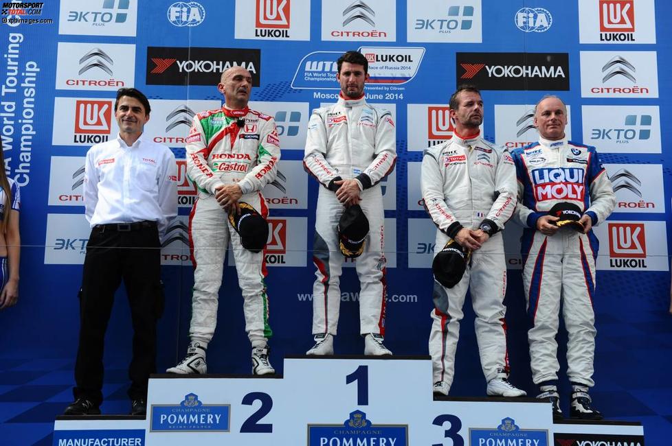 Gabriele Tarquini (Honda), Jose-Maria Lopez (Citroen), Sebastien Loeb (Citroen) und Franz Engstler (Engstler-BMW)