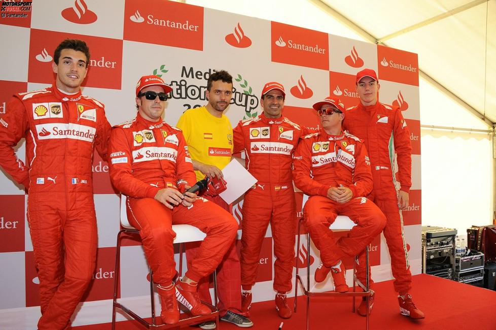 Jules Bianchi (Marussia), Fernando Alonso (Ferrari), Marc Gene und Kimi Räikkönen (Ferrari) 