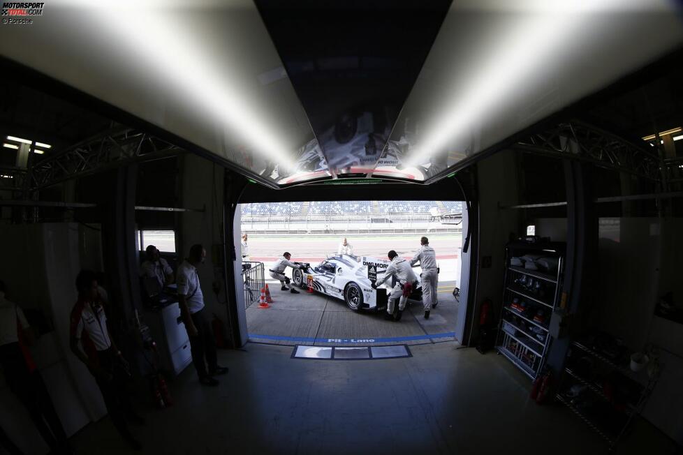 Porsche bei Test am Lausitzring