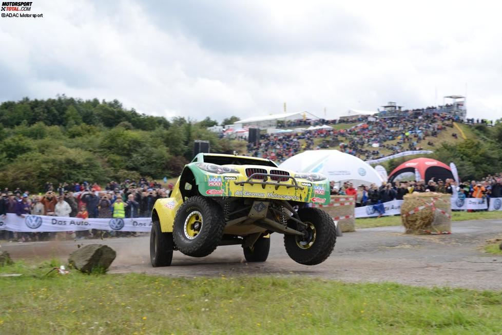 Showprogramm auf der Arena Panzerplatte