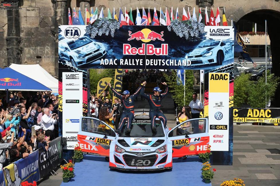 Thierry Neuville (Hyundai) und Nicolas Gilsoul (Hyundai) 