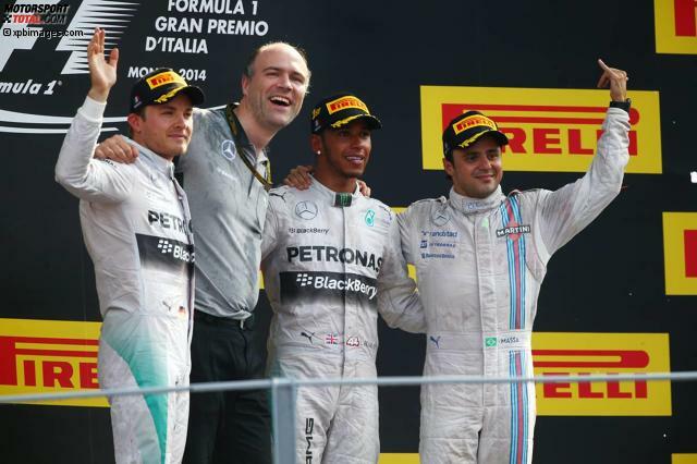 Lewis Hamilton (Mercedes) holt sich den letzten Sieg in Europa in dieser Saison vor Teamkollege Nico Rosberg und Felipe Massa im Williams. Lewis Hamilton (Mercedes) holt sich den letzten Sieg in Europa in dieser Saison vor Teamkollege Nico Rosberg und Felipe Massa im Williams.