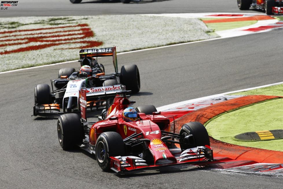 Fernando Alonso (Ferrari) und Sergio Perez (Force India) 