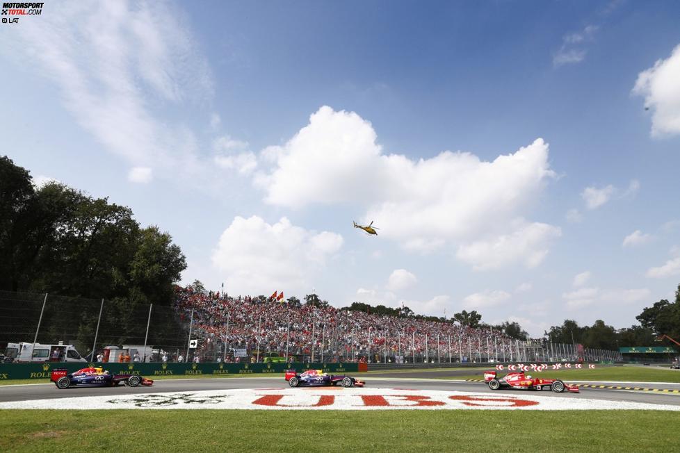 Fernando Alonso (Ferrari), Sebastian Vettel (Red Bull) und Daniel Ricciardo (Red Bull) 