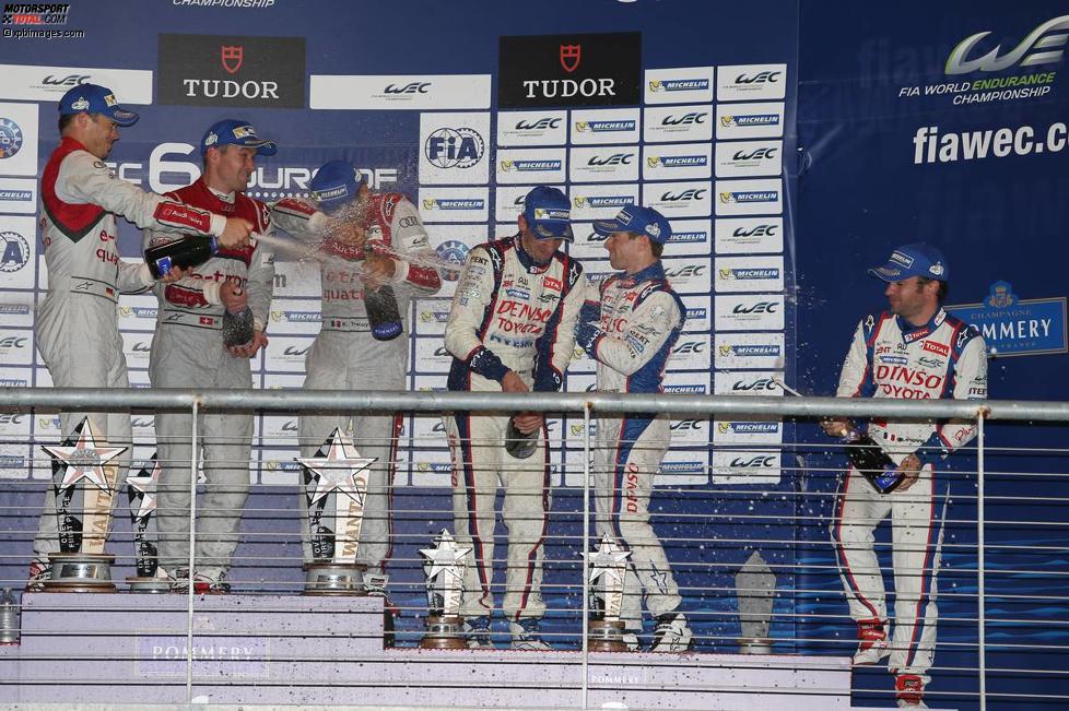 Andre Lotterer (Audi Sport), Marcel Fässler (Audi Sport), Benoit Treluyer (Audi Sport), Sebastien Buemi und Anthony Davidson (Toyota) 