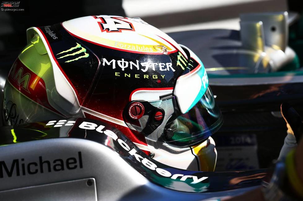 Lewis Hamilton (Mercedes) und  (Marussia) 