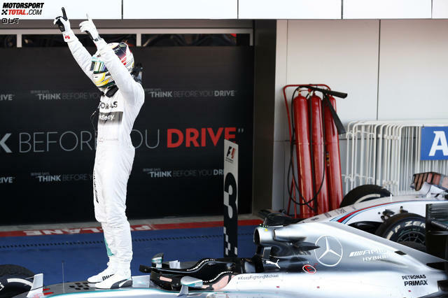 Lewis Hamilton holte sich den neunten Saisonsieg und baut die WM-Führung aus... Lewis Hamilton holte sich den neunten Saisonsieg und baut die WM-Führung aus...
