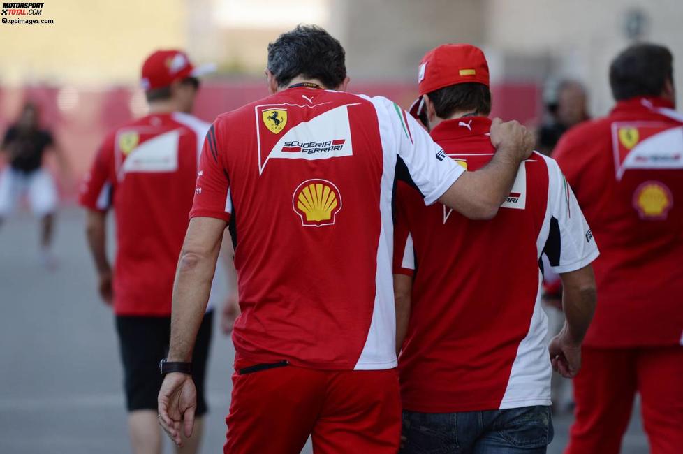 Marco Mattiacci und Fernando Alonso (Ferrari) 