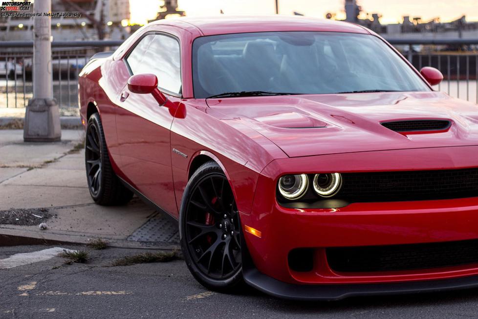 Dodge Challenger SRT Hellcat 