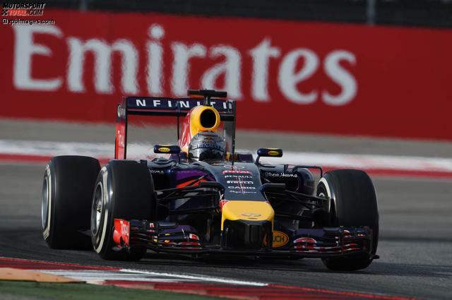 Sebastian Vettel kam beim US-Grand-Prix insgesamt viermal zum Reifenwechsel Sebastian Vettel kam beim US-Grand-Prix insgesamt viermal zum Reifenwechsel