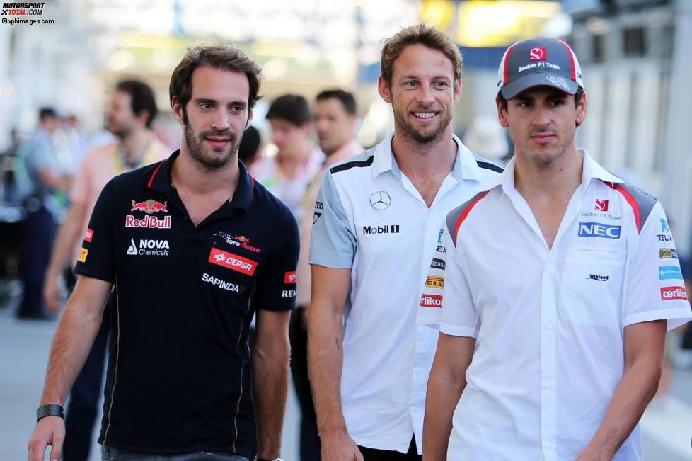 Jean-Eric Vergne (Toro Rosso), Jenson Button (McLaren) und Adrian Sutil (Sauber) 