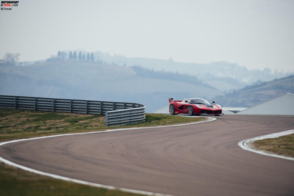 Sebastian Vettel (Ferrari) testet den 1.000 PS starken FXX K in Fiorano