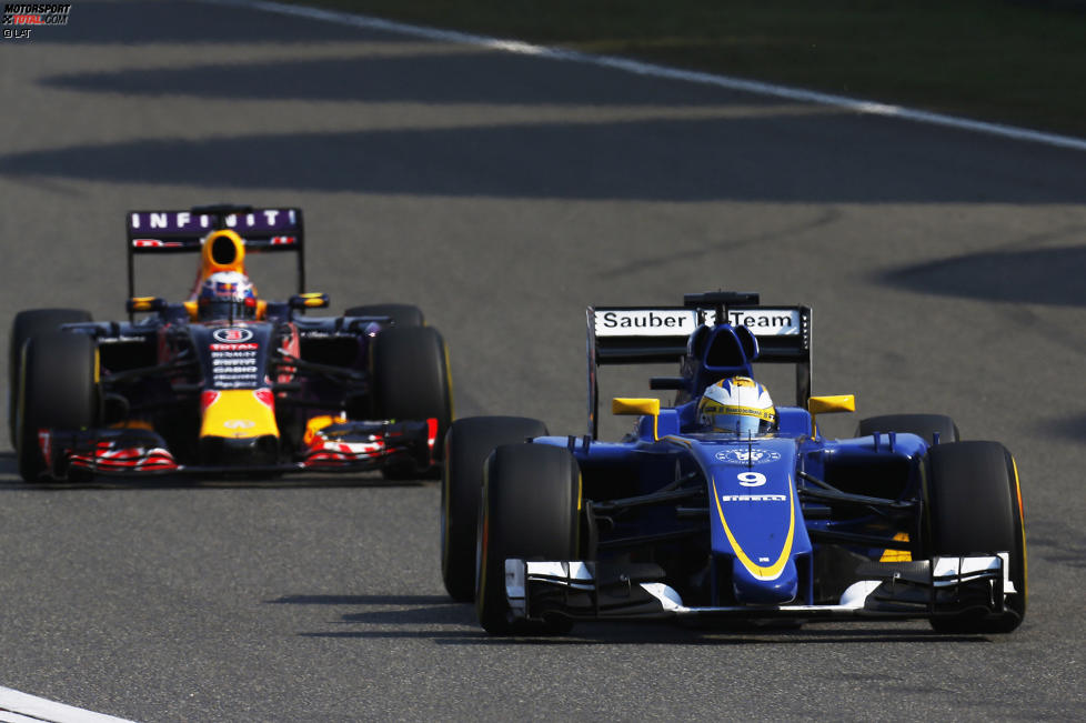 Marcus Ericsson (Sauber) und Daniel Ricciardo (Red Bull) 