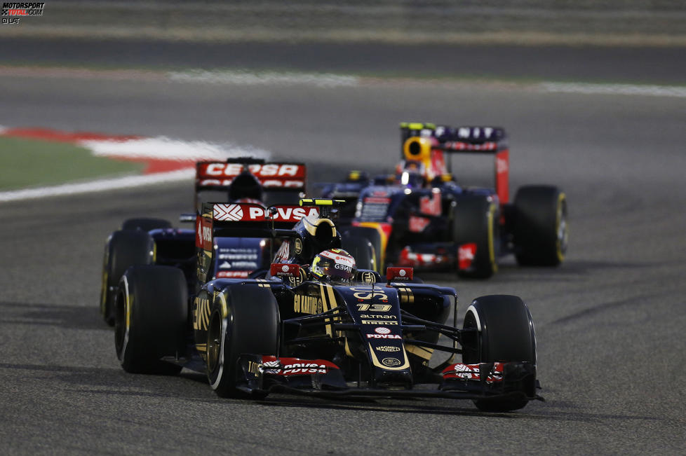 Pastor Maldonado (Lotus), Max Verstappen (Toro Rosso) und Daniil Kwjat (Red Bull) 