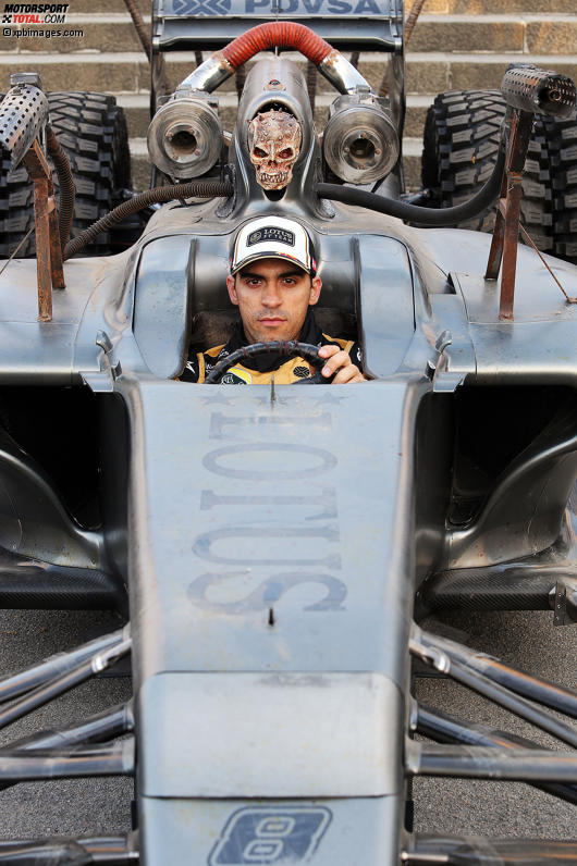 Pastor Maldonado (Lotus) - und ein Formel-1-Auto im Mad-Max-Design