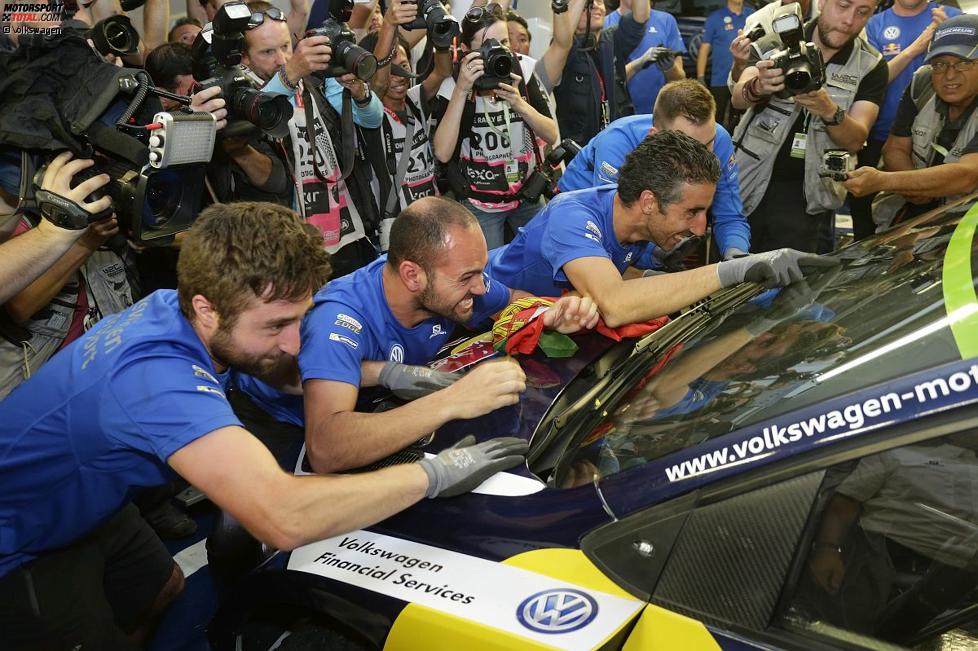 Das Volkswagen-Team feiert